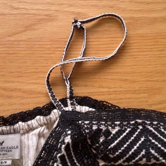 American Eagle Outfitters Embroidered Tank | Small - Picture 5 of 7